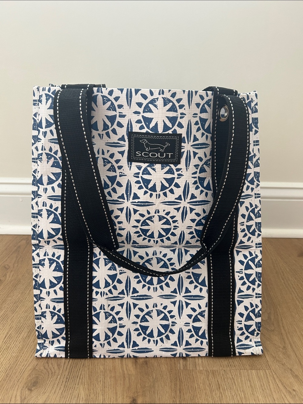 Scout  Baguette Market Tote Bag NWOT